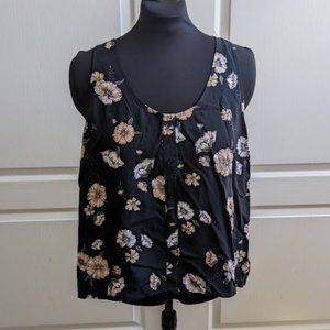 Love Fire Top (never worn) - casual cropped swing button front tank top